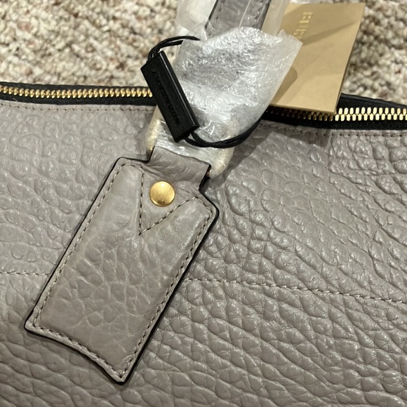 BURBERRY GAIN WELBURN TOTE - Picture 9 of 17